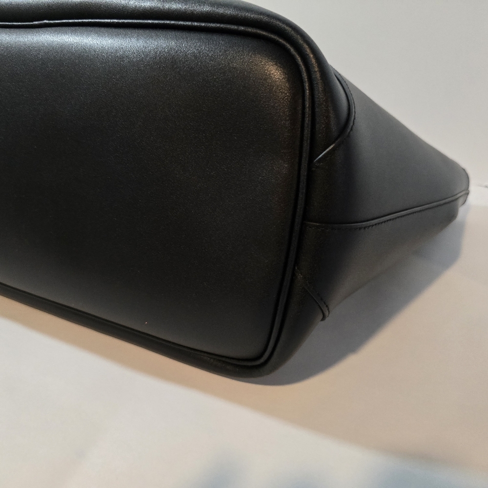 Givenchy Winged Leather Tote - Picture 15 of 16